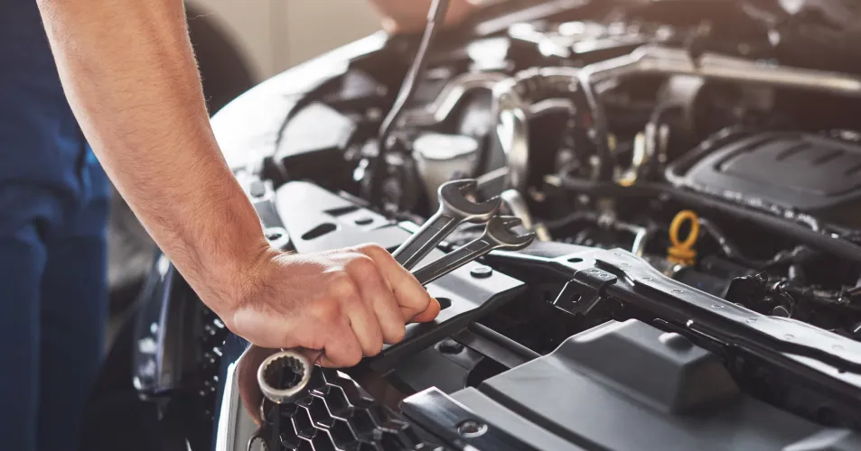 Engine Diagnostic Service in UAE at TyresCart