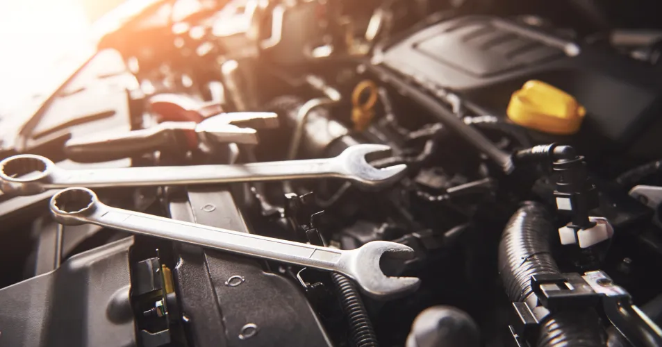 Professional Car Mechanical Workshop in UAE