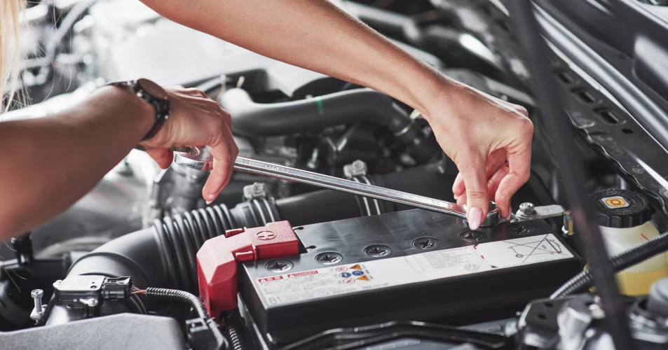 Quick Vehicle Battery Replacement Service in UAE