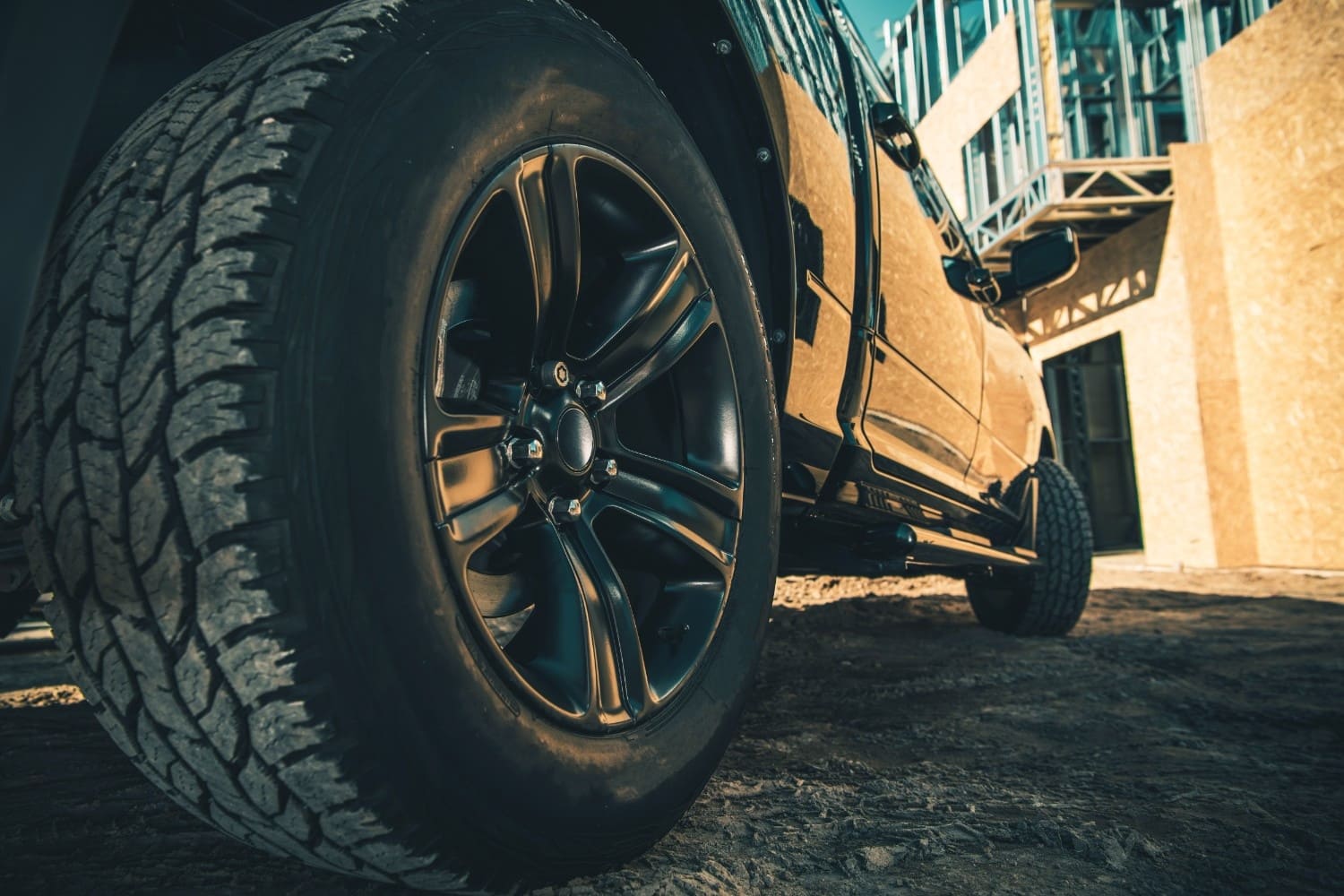 Best Tyres for Toyota Land Cruiser: Highway vs Desert Performance