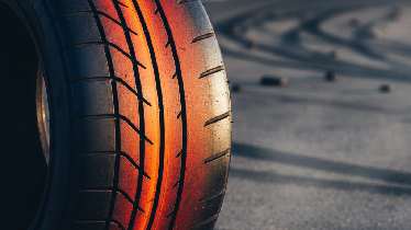 Tyre Temperature Management: How Heat Affects Grip, Wear & Performance