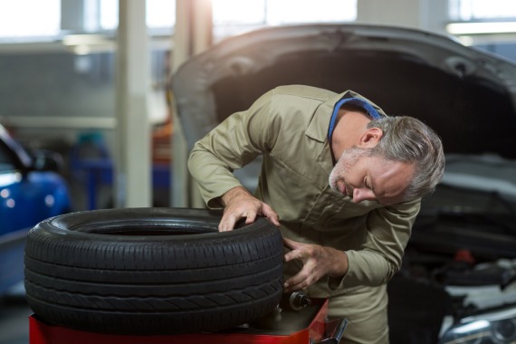 The Evolution of Tyre Technology: A Comprehensive Journey from Early Designs to Advanced Modern Solutions
