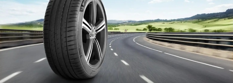 Customer Journey: From Online Tyre Order To Installation In the UAE