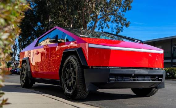 Tesla Tyres in the UAE: The Ultimate Guide to Choosing the Right Set for Your Electric Car